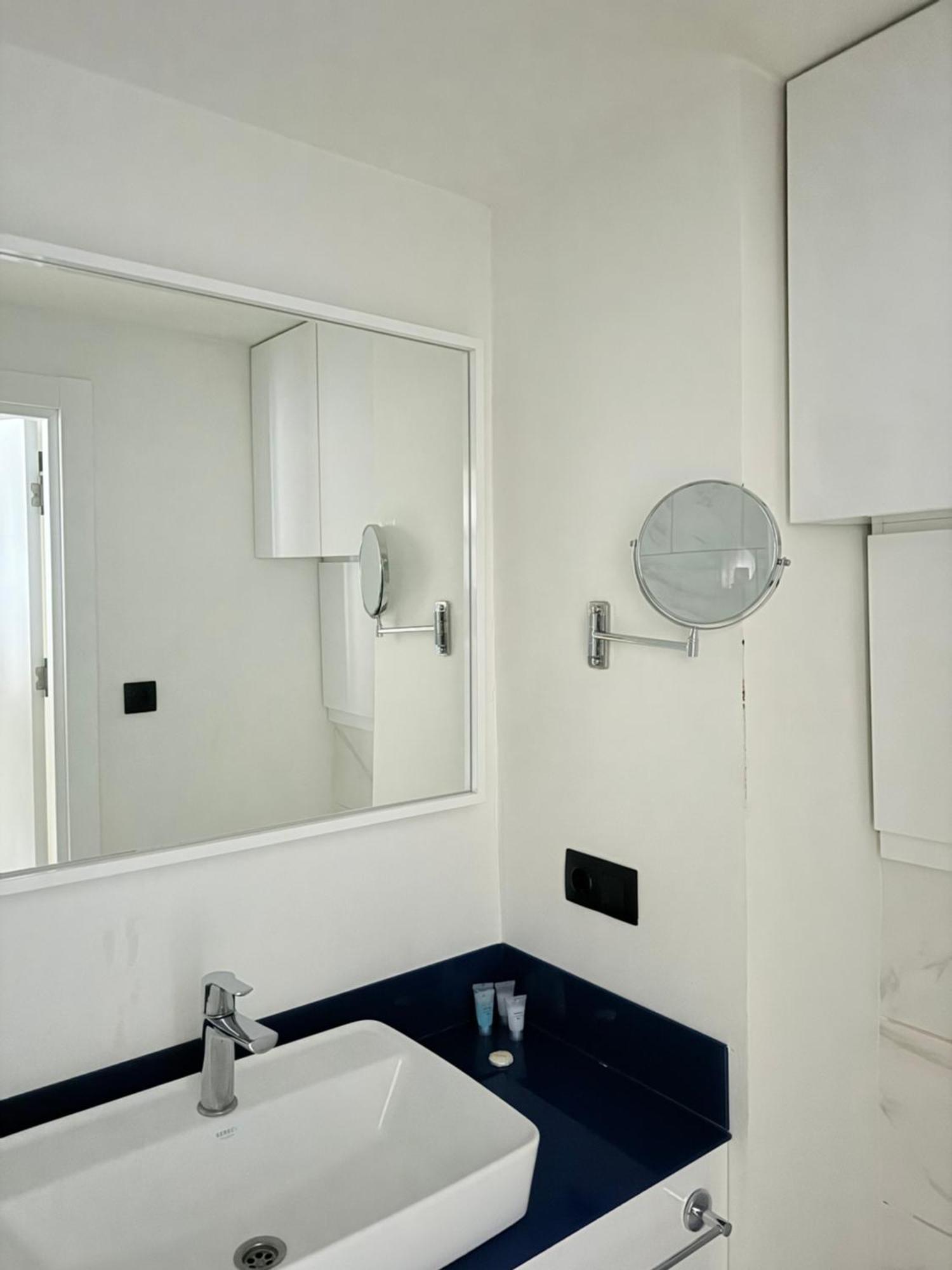 Orbi Sea Side Apartament *